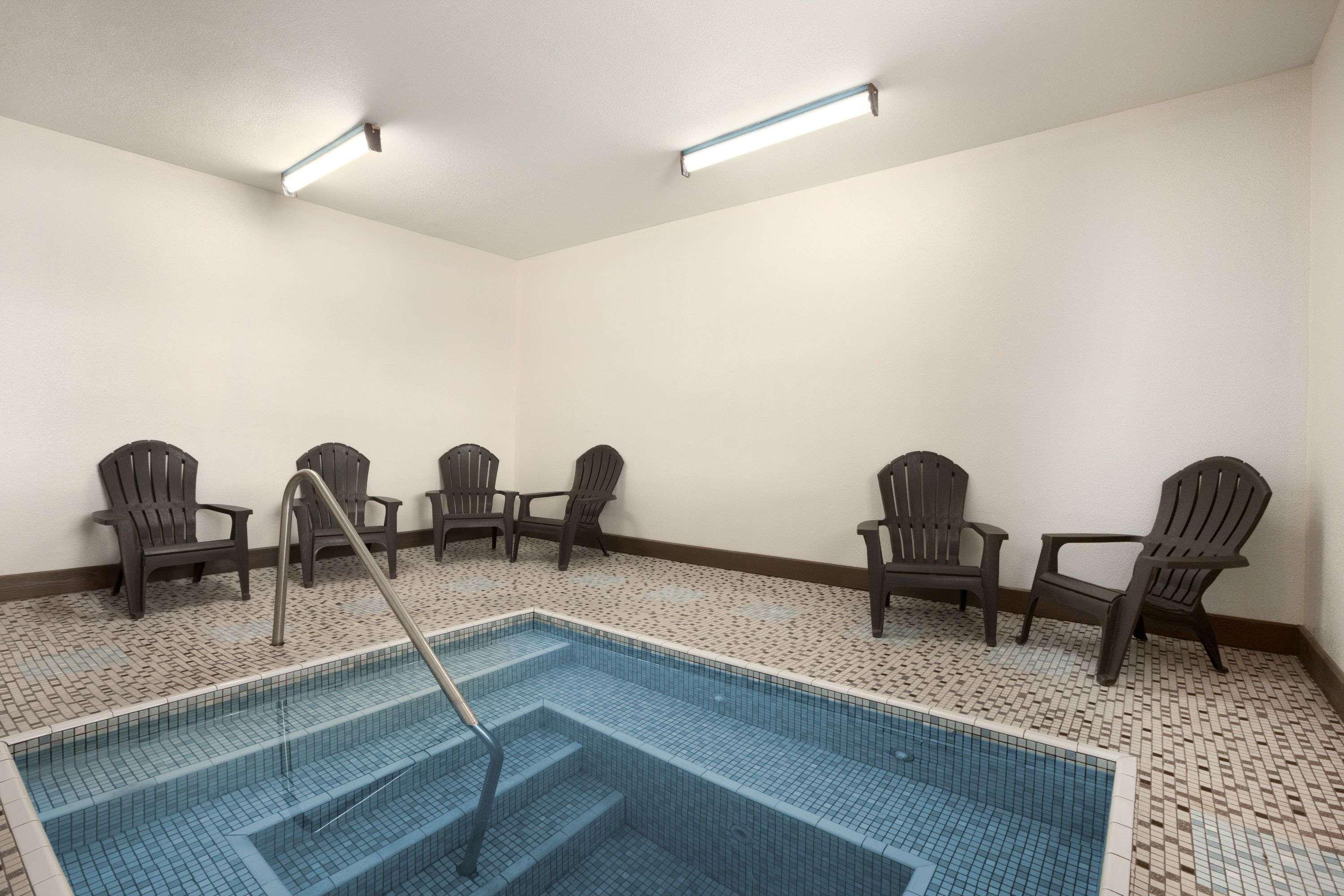 Days Inn By Wyndham Cortez Esterno foto