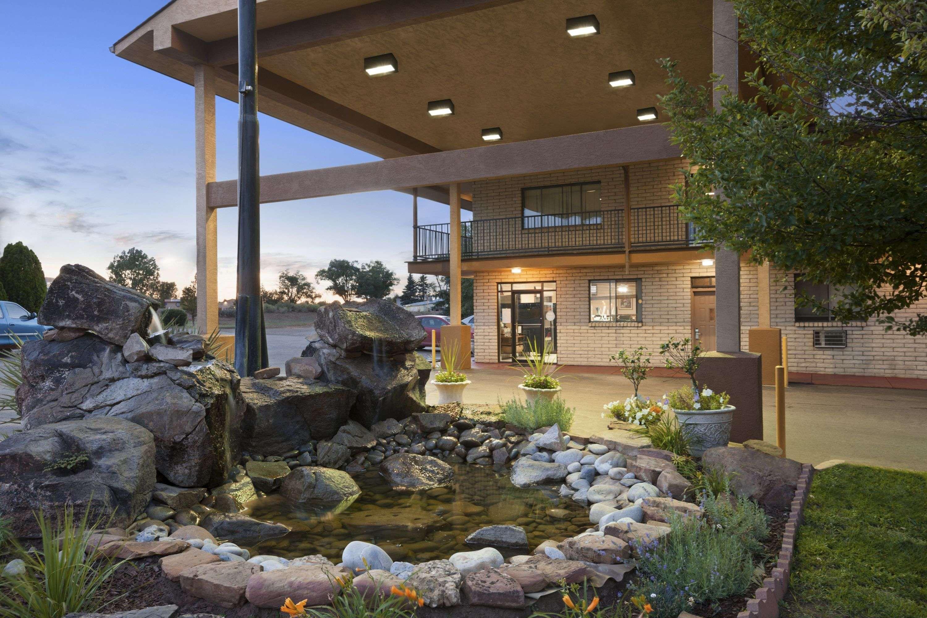 Days Inn By Wyndham Cortez Esterno foto